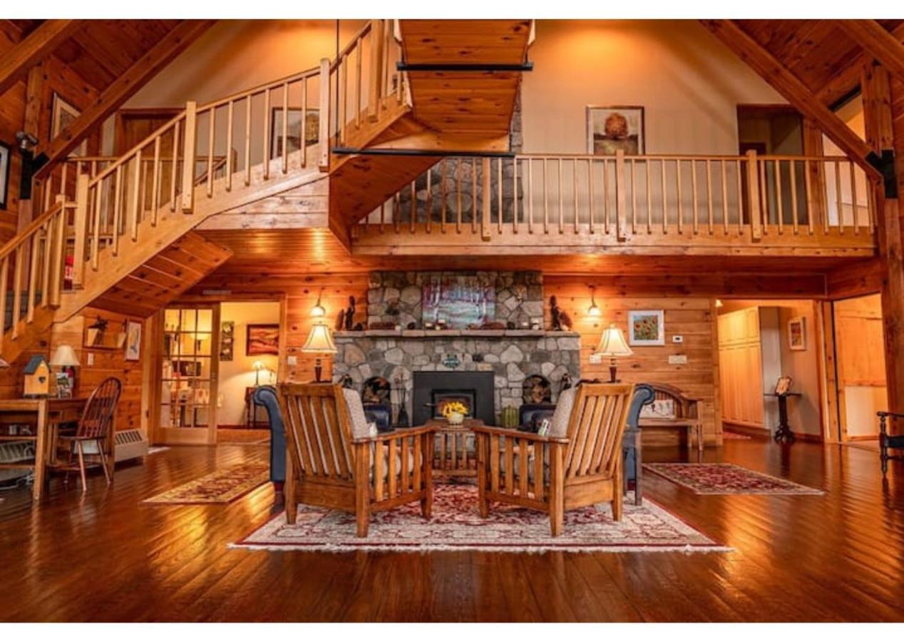 Point Au Roche Lodge Платсбърг Екстериор снимка